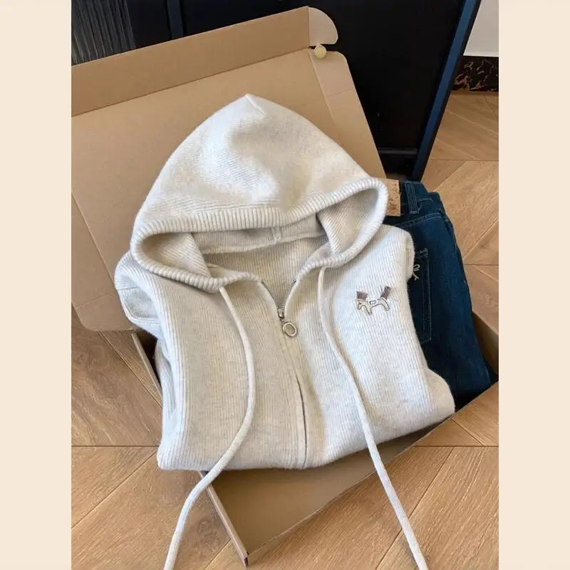 Women's Knitted Cardigan Sweater Jacket Sweater Loose Autumn Winter Pullover Round Neck Female Korean Version Lazy Wind Coat Top
Women's Knitted Cardigan Sweater Jacket Sweater Loose Autumn Winter Pullover Round Neck Female Korean Version Lazy Wind Coat Top