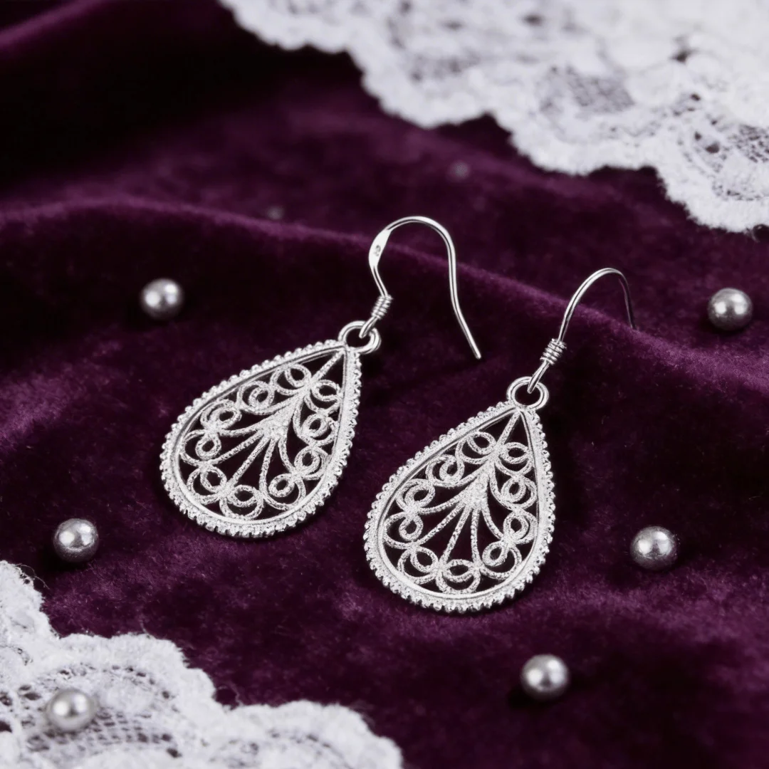 hot boutique accessories 925 Sterling Silver Earrings for Women Romantic carved drop shape Anniversary Gifts designer jewelry
hot boutique accessories 925 Sterling Silver Earrings for Women Romantic carved drop shape Anniversary Gifts designer jewelry