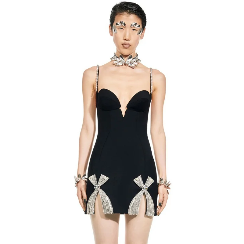 Новое поступление 2025 года, изысканное супер блестящее платье с бантом и стразами из бисера на бретельках для светского вечернего банкетного платья
Новое поступление 2025 года, изысканное супер блестящее платье с бантом и стразами из бисера на бретельках для светского вечернего банкетного платья