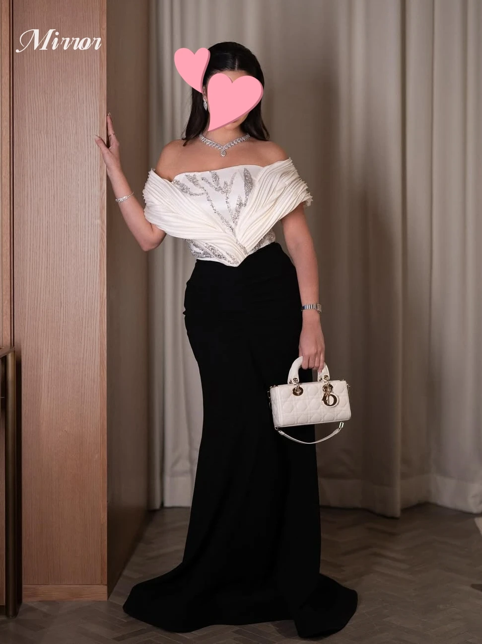 Mirror Dress Elegant Vintage Sexy Black Mermaid Beads Off the Shoulder Customized Formal Occasion Prom Dress Evening Party Gowns
Mirror Dress Elegant Vintage Sexy Black Mermaid Beads Off the Shoulder Customized Formal Occasion Prom Dress Evening Party Gowns