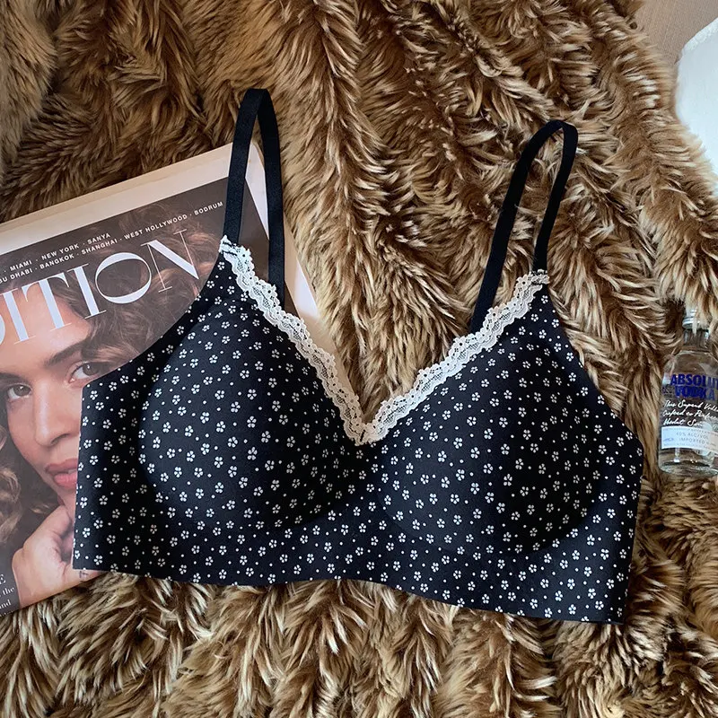 Nahtloser Push Up BH, Blumen Spitze Sexy Dessous, Weiche Unterstützung Anti-Sagging, für Kleine Brüste Mädchen, Atmungsaktiv
Nahtloser Push Up BH, Blumen Spitze Sexy Dessous, Weiche Unterstützung Anti-Sagging, für Kleine Brüste Mädchen, Atmungsaktiv