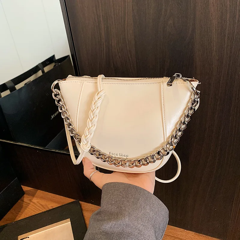 New Women's Bag Shoulder Bag, Simple and Fashionable Chain Messenger Bag, Niche Design Handbag
New Women's Bag Shoulder Bag, Simple and Fashionable Chain Messenger Bag, Niche Design Handbag