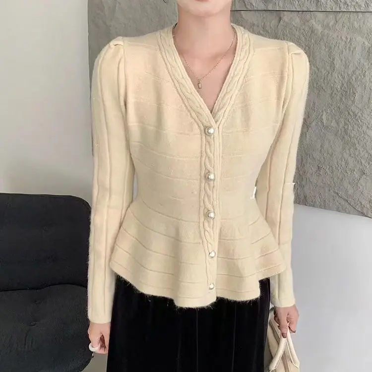 French 2025 Knit Cardigan Women Fall Winter Long Sleeve Waist Tied Open Front Sweater Coat
French 2025 Knit Cardigan Women Fall Winter Long Sleeve Waist Tied Open Front Sweater Coat