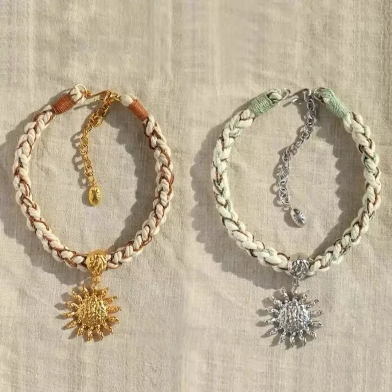 New Necklace Style Retro Gold Sun Braided Rope Necklace Original High-end Personalized Neck Chain
New Necklace Style Retro Gold Sun Braided Rope Necklace Original High-end Personalized Neck Chain