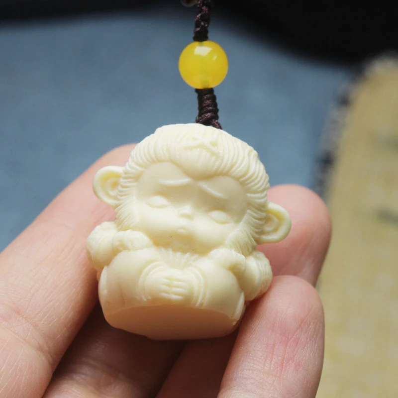 Ivory Fruit Little Wukong Pixiu Peace Amulet Mobile Phone Pendant Keychain Bag Pendant Decorative Item
Ivory Fruit Little Wukong Pixiu Peace Amulet Mobile Phone Pendant Keychain Bag Pendant Decorative Item