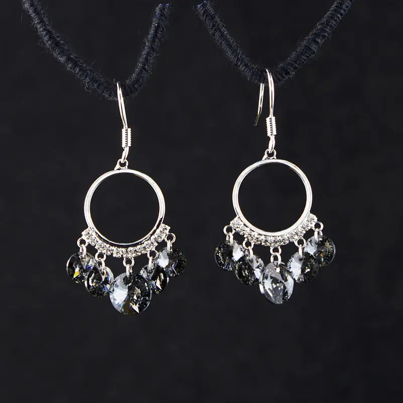 Artistic and Elegant Earrings for Women, Versatile Austrian Crystal Earrings, Round Pendant, Personalized
Artistic and Elegant Earrings for Women, Versatile Austrian Crystal Earrings, Round Pendant, Personalized