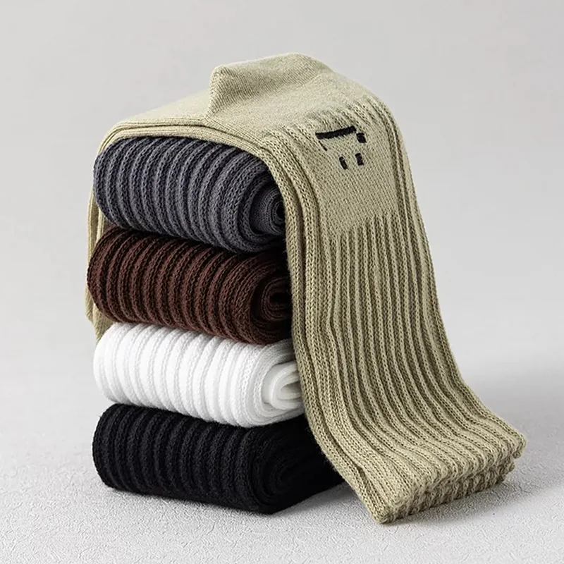 1pair Men's socks Japanese Style Fashion Socks Embroidered With Smiling Faces Suitable For Spring And Autumn Pure Color Sweat
1pair Men's socks Japanese Style Fashion Socks Embroidered With Smiling Faces Suitable For Spring And Autumn Pure Color Sweat
