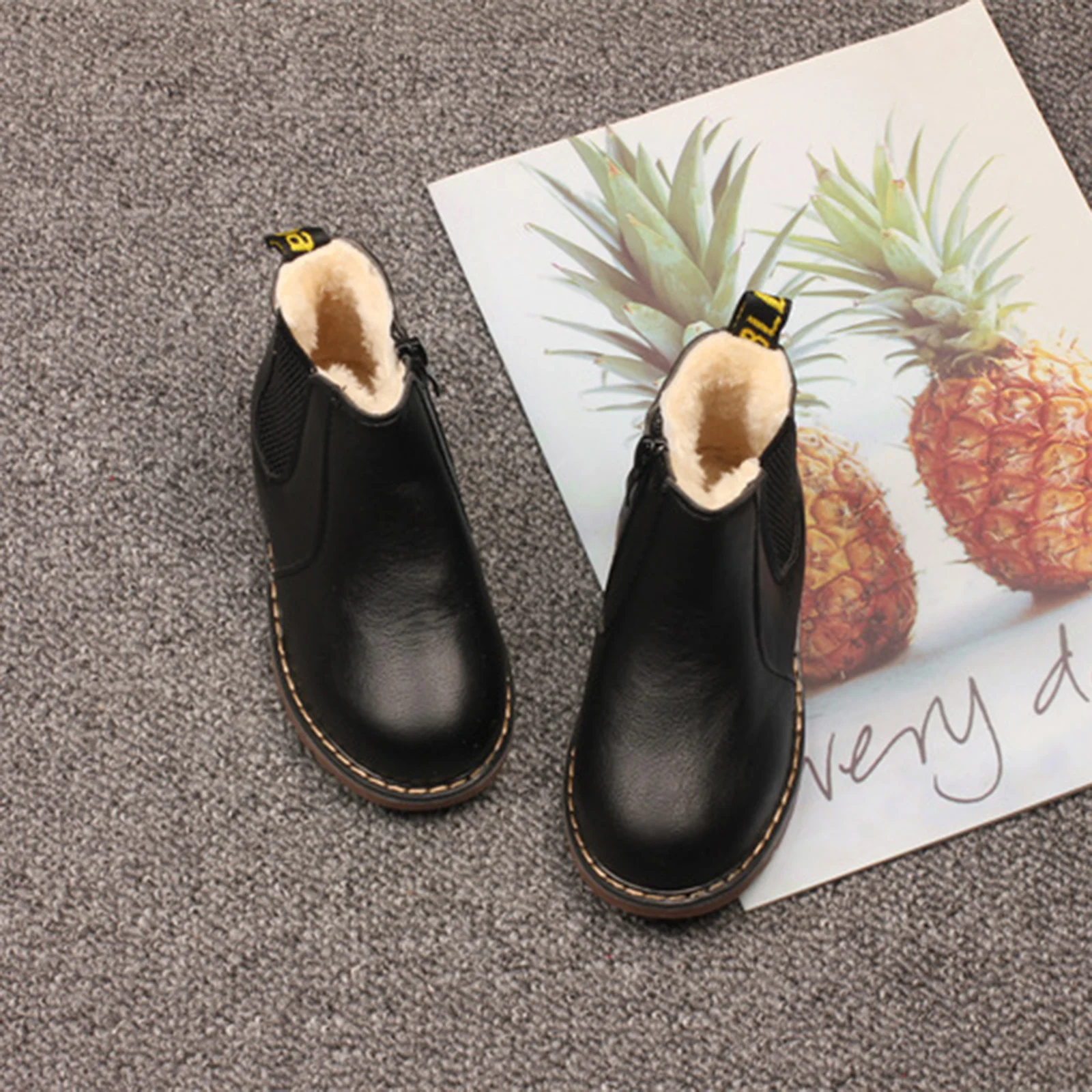 Детские модные ботинки для мальчиков и девочек, ботинки до щиколотки для малышей и детей постарше, с молнией, теплые, на толстой плюшевой подкладке, осенне-зимние ботинки челси
Детские модные ботинки для мальчиков и девочек, ботинки до щиколотки для малышей и детей постарше, с молнией, теплые, на толстой плюшевой подкладке, осенне-зимние ботинки челси