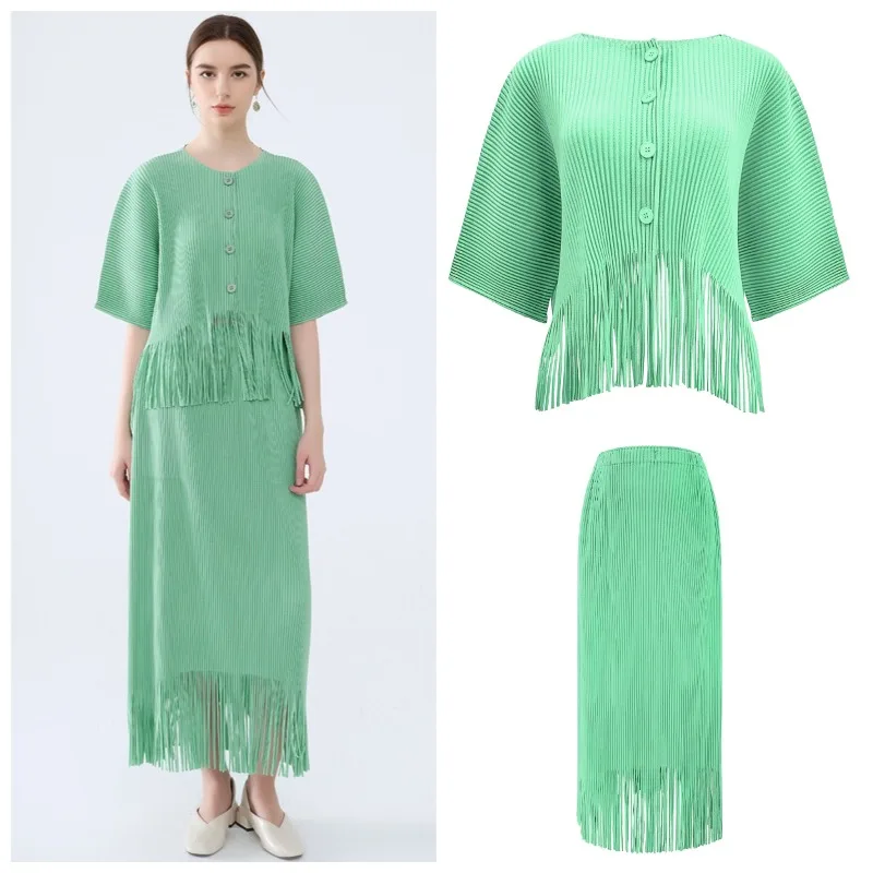 Miyake Pleated Skirt Set 2026 Solid Color Pleats Tassel 2-Piece Set Summer Loose Short Sleeve Top Long Tassel Skirt Set Women
Miyake Pleated Skirt Set 2026 Solid Color Pleats Tassel 2-Piece Set Summer Loose Short Sleeve Top Long Tassel Skirt Set Women