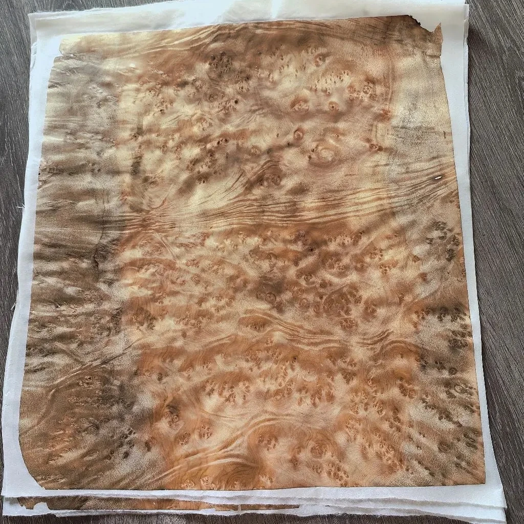 Золотой шпон Camphora Burl Cinnamomum, шпон Golden Camphor Burl, 2 шт., для мебели, музыкальных инструментов, автомобильного интерьера 
Золотой шпон Camphora Burl Cinnamomum, шпон Golden Camphor Burl, 2 шт., для мебели, музыкальных инструментов, автомобильного интерьера