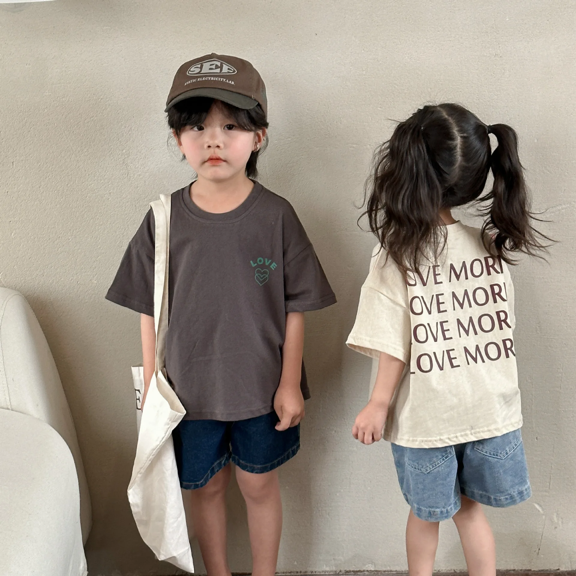 Letter Print Casual Tops Retro Toddler Girl Cotton Tees Kid Pullover Shirt New Thin Children Short Sleeve T-shirt Loose Boy Baby
Letter Print Casual Tops Retro Toddler Girl Cotton Tees Kid Pullover Shirt New Thin Children Short Sleeve T-shirt Loose Boy Baby