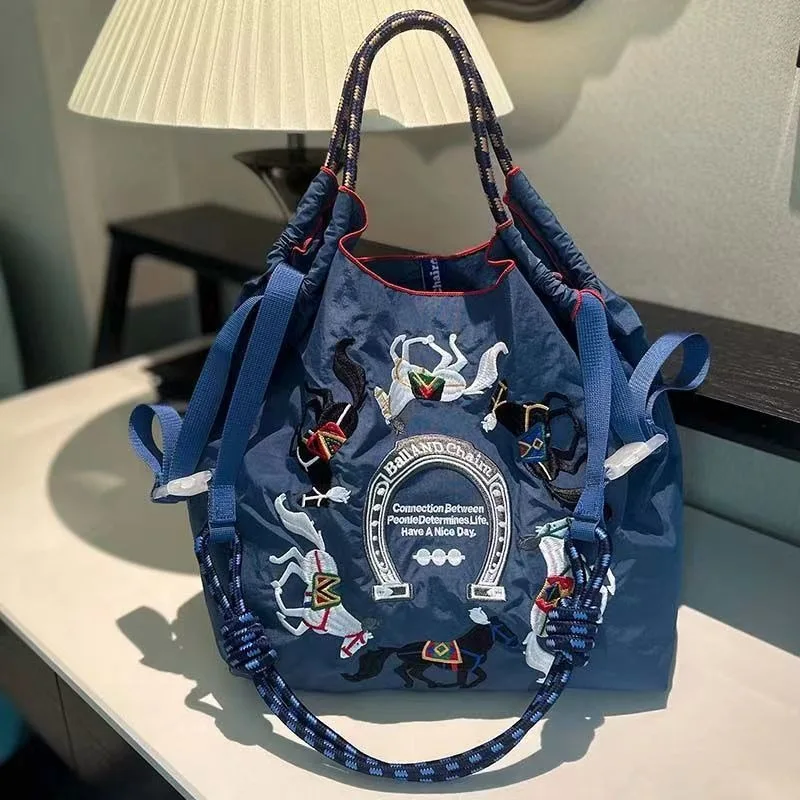 Embroidery Niche Ball Chain Environmental Protection Shopping Bag Large Capacity Shoulder Bags Women Lightweight Crossbody Bag
Embroidery Niche Ball Chain Environmental Protection Shopping Bag Large Capacity Shoulder Bags Women Lightweight Crossbody Bag