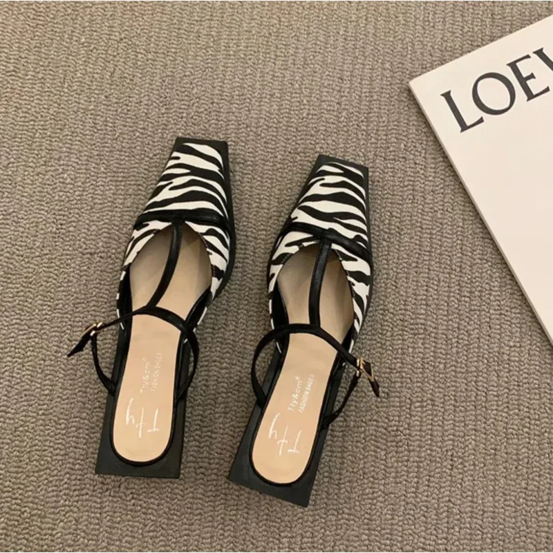 2025 Summer Women Sandals Mules Slipper Fashion Shallow Square Toe Slides Outdoor Dress Sandal Women's Shoes
2025 Summer Women Sandals Mules Slipper Fashion Shallow Square Toe Slides Outdoor Dress Sandal Women's Shoes