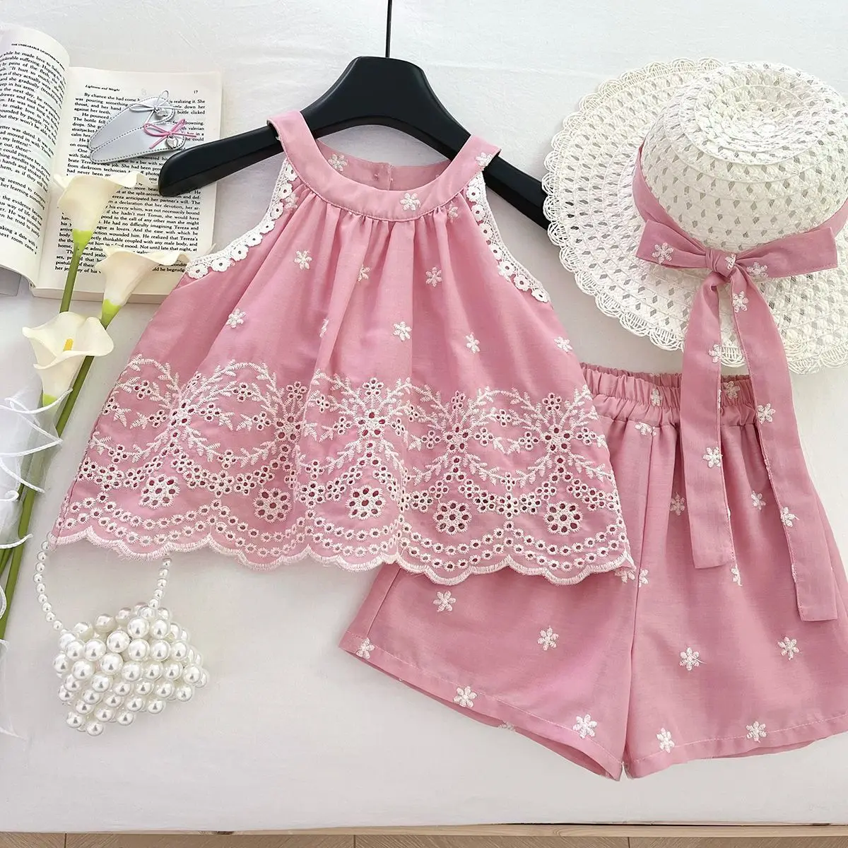 Girls Summer Outfit Thin Pink Sleeveless Vest And Shorts Two-Piece Set Children's Clothing Toddler Girl Ensemble
Girls Summer Outfit Thin Pink Sleeveless Vest And Shorts Two-Piece Set Children's Clothing Toddler Girl Ensemble