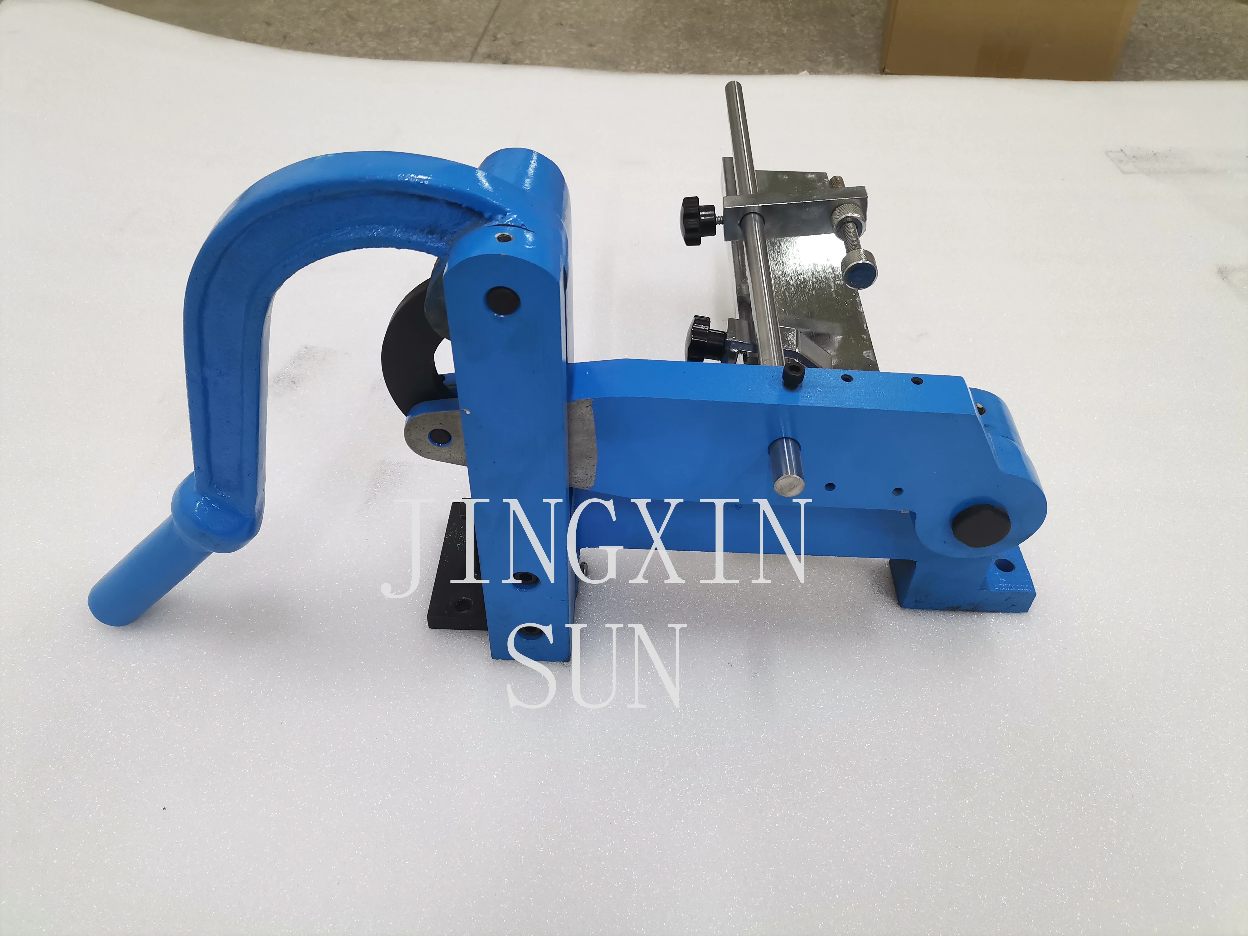 Manual Cutting Machine Die Making for Cutting Rule YTJ-56B
Manual Cutting Machine Die Making for Cutting Rule YTJ-56B