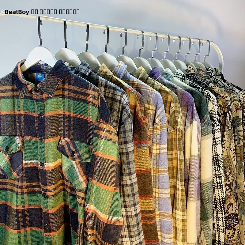 Retro American Plaid Long Sleeve Woolen Shirt Loose Unisex Autumn Winter Flocking Workwear Coat for Couples Youth Fashion
Retro American Plaid Long Sleeve Woolen Shirt Loose Unisex Autumn Winter Flocking Workwear Coat for Couples Youth Fashion