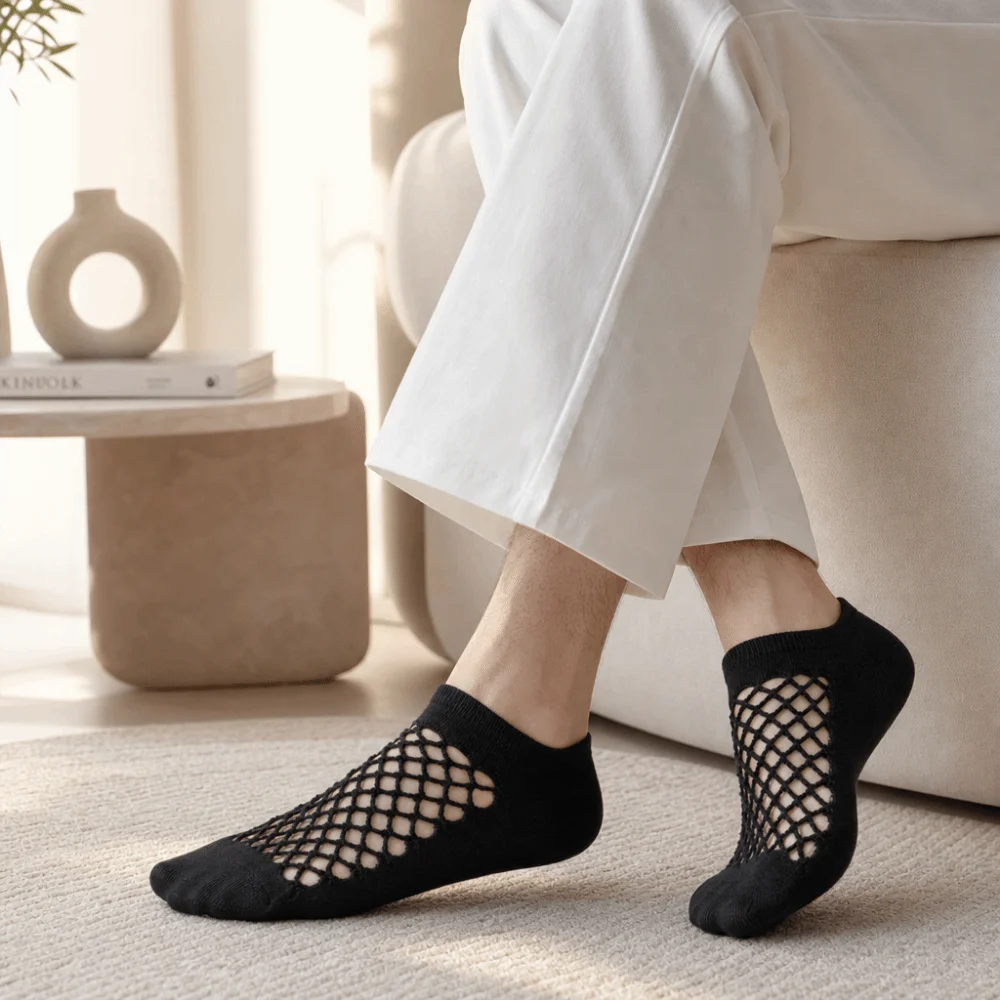 Comfortable Hollow Design Men's Socks Sweat-Absorbing Solid Color Ankle Socks Sports Low-Cut Short Hole Sock Summer Wear
Comfortable Hollow Design Men's Socks Sweat-Absorbing Solid Color Ankle Socks Sports Low-Cut Short Hole Sock Summer Wear