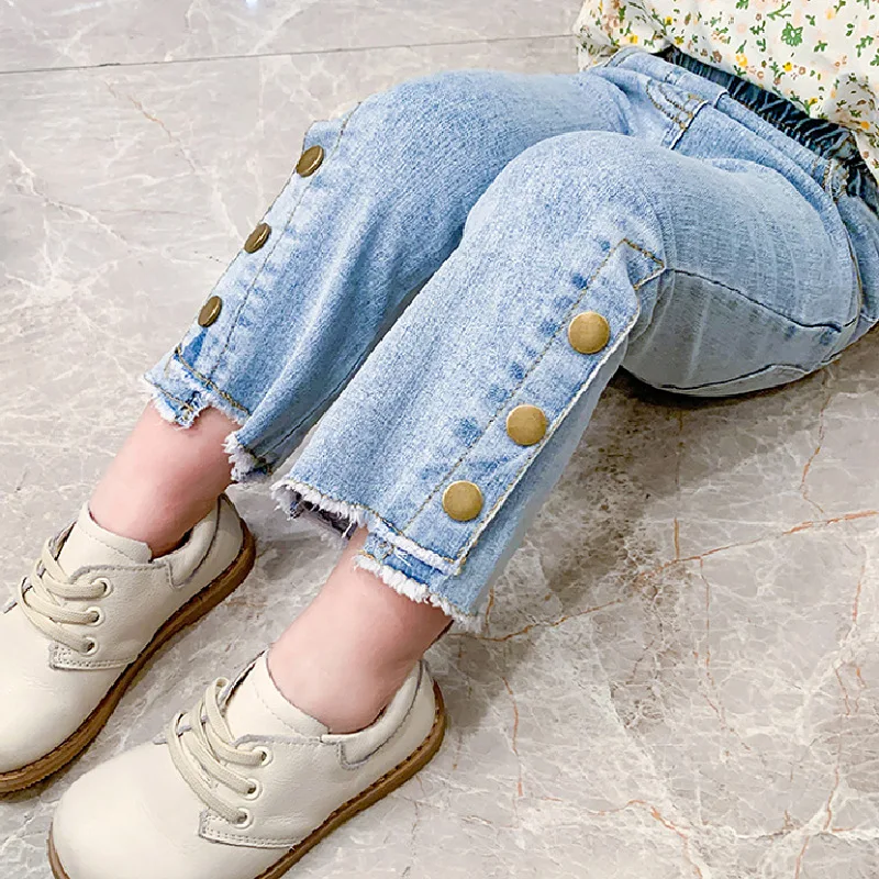 Girls' Jeans Spring and Autumn2024New Korean Style Baby Girl Casual Long Pants Elastic Autumn Fashion Flared Pants
Girls' Jeans Spring and Autumn2024New Korean Style Baby Girl Casual Long Pants Elastic Autumn Fashion Flared Pants