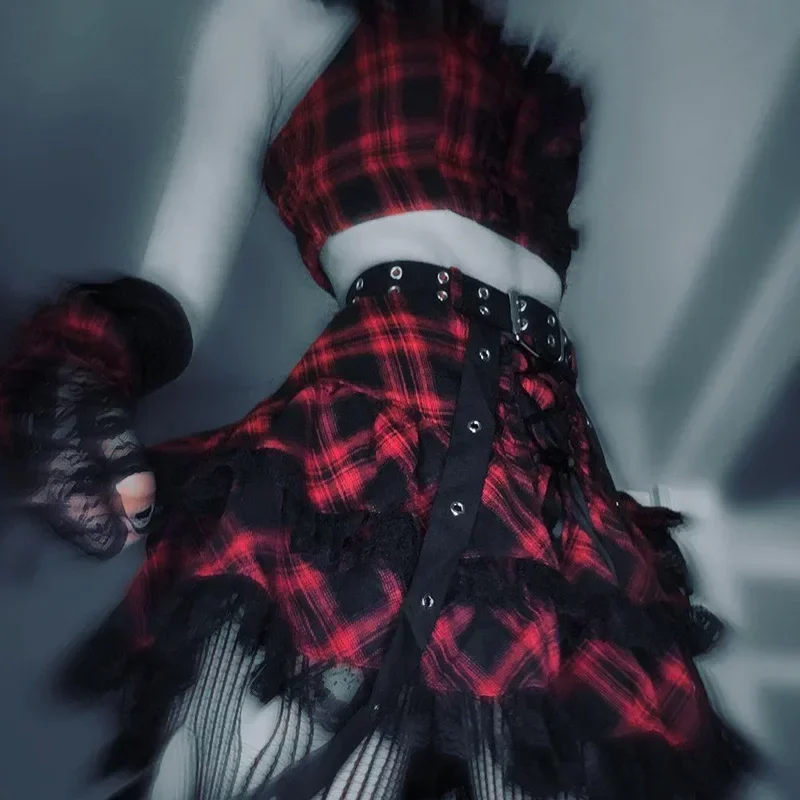 Harajuku Punk hot girls Red Mini Plaid Skirt set 2023 new woman Lace-up Waist japanese Kawaii Sweet pleated Mini cake Skirt
Harajuku Punk hot girls Red Mini Plaid Skirt set 2023 new woman Lace-up Waist japanese Kawaii Sweet pleated Mini cake Skirt