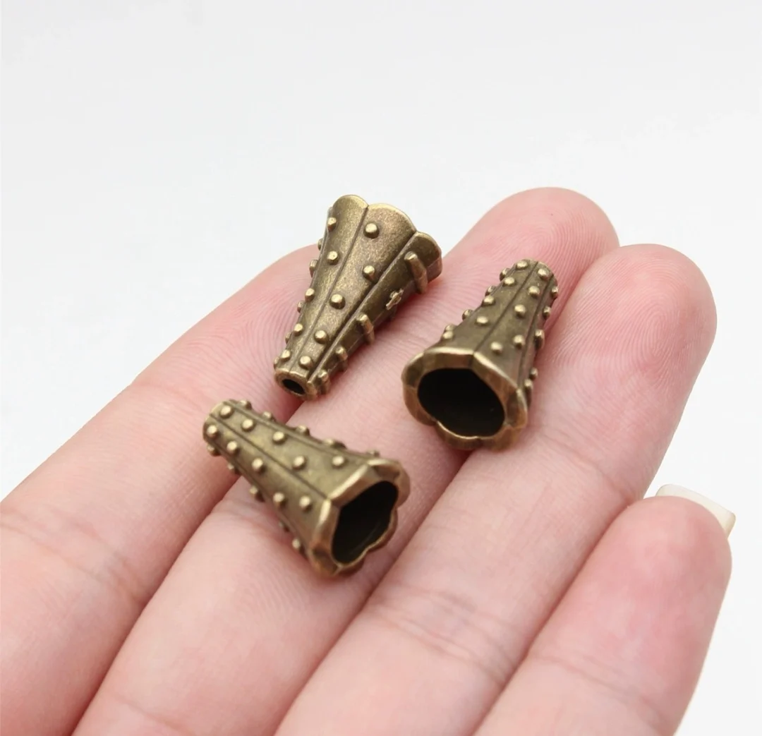 15pcs 19x12x12mm Zinc alloy metal antiqued bronze plated bead T1282 for jewelry making
15pcs 19x12x12mm Zinc alloy metal antiqued bronze plated bead T1282 for jewelry making