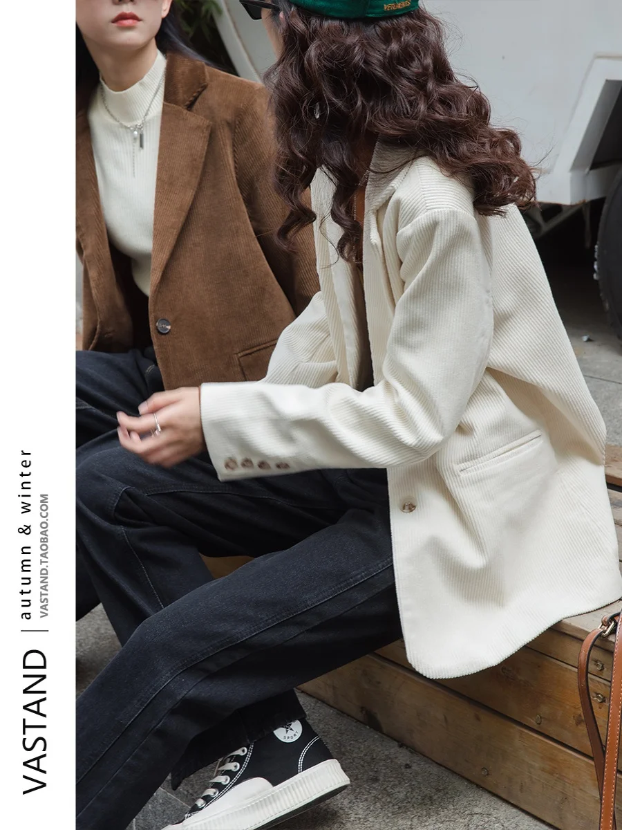 Vastand White Corduroy Women's Suit Jacket Casual Commute Style Winter Fashion Korean Loose Fit Long Sleeve Classic Collar
Vastand White Corduroy Women's Suit Jacket Casual Commute Style Winter Fashion Korean Loose Fit Long Sleeve Classic Collar