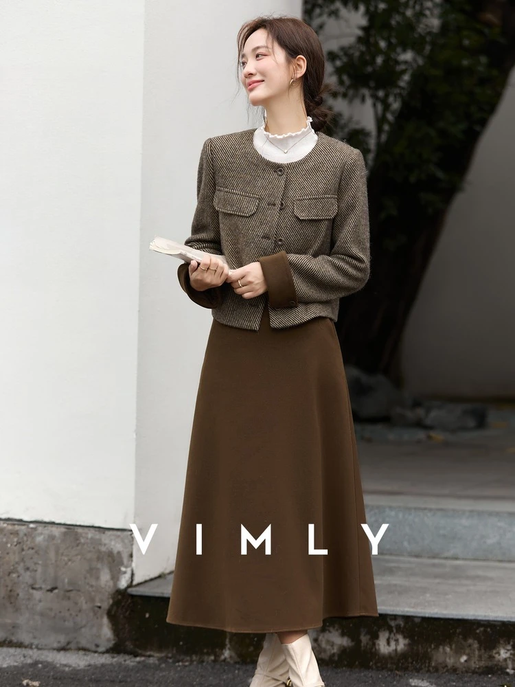 VIMLY Brown Skirt Set Two Pieces Elegant Woman 2025 Winter Round Neck Long Sleeve Tops A-line Midi Skirts Office Wear Suit A2909
VIMLY Brown Skirt Set Two Pieces Elegant Woman 2025 Winter Round Neck Long Sleeve Tops A-line Midi Skirts Office Wear Suit A2909