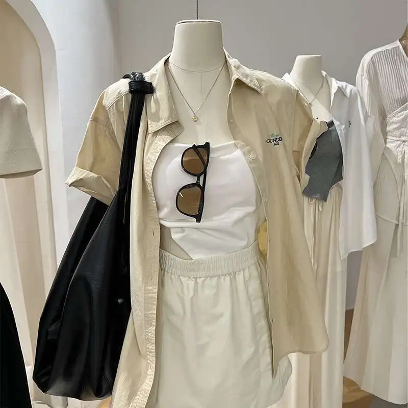 Women's Short Sleeve Shirt Letter Embroidery Pure Cotton Loose Outerwear Korean Style Jacket Cleanfit Design White Top
Women's Short Sleeve Shirt Letter Embroidery Pure Cotton Loose Outerwear Korean Style Jacket Cleanfit Design White Top