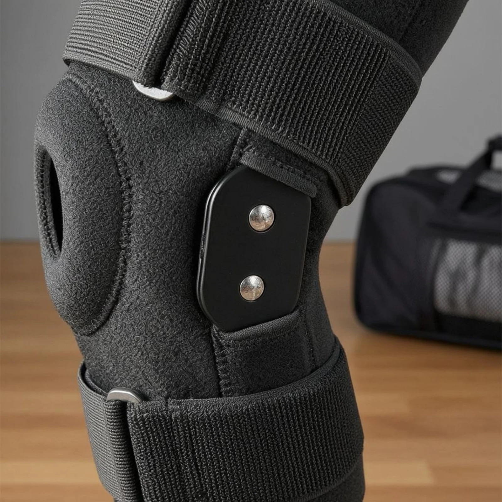 Cutout Patella Knee Brace Textured Wraparound Knee Brace Breathable Non-Slip
Cutout Patella Knee Brace Textured Wraparound Knee Brace Breathable Non-Slip