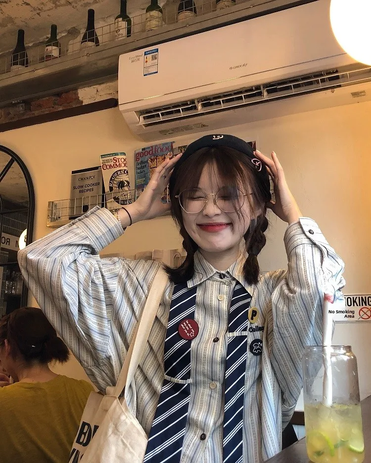 American Vintage Sle Striped irt Autumn Chest Pin Tee Pieces Loose Fit Cotton Long Sve Collar Women's irt
American Vintage Sle Striped irt Autumn Chest Pin Tee Pieces Loose Fit Cotton Long Sve Collar Women's irt