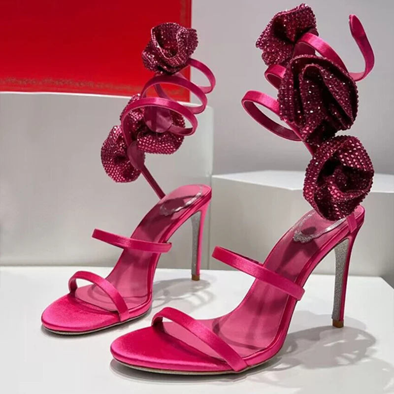 Модельные туфли, атласные сандалии со стразами и цветочным декором на тонком каблуке, женские сандалии на щиколотке в форме змеи с ремешком, летние туфли-лодочки
Модельные туфли, атласные сандалии со стразами и цветочным декором на тонком каблуке, женские сандалии на щиколотке в форме змеи с ремешком, летние туфли-лодочки