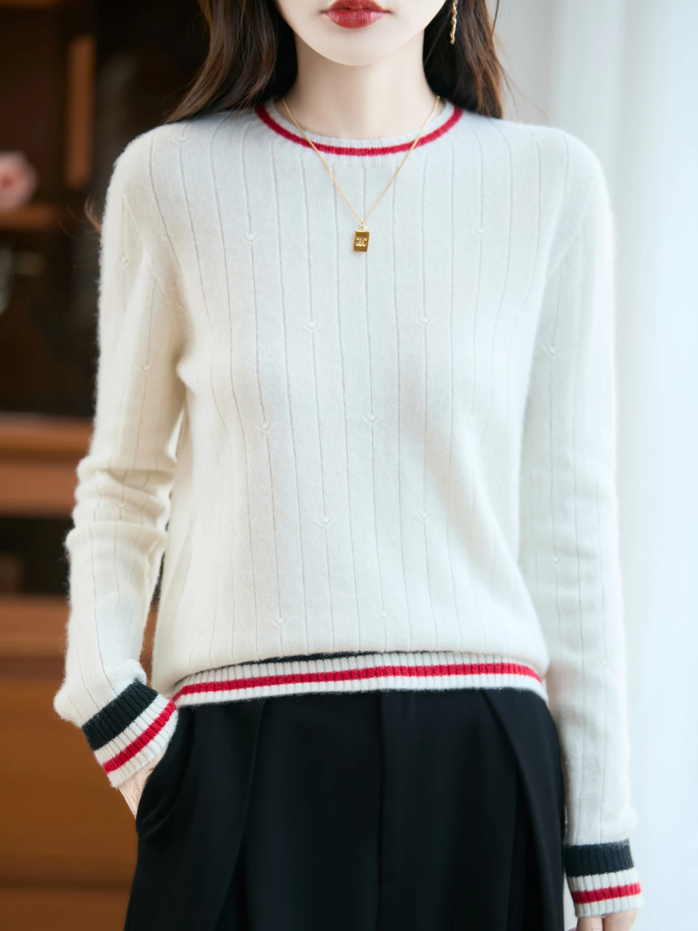 TLOML женский пуловер из 100% мериносовой шерсти с круглым вырезом, осень-зима, кашемировый вязаный женский мягкий теплый базовый удобный топ
TLOML женский пуловер из 100% мериносовой шерсти с круглым вырезом, осень-зима, кашемировый вязаный женский мягкий теплый базовый удобный топ