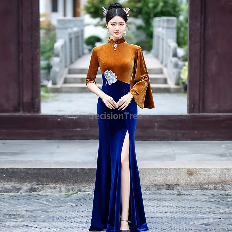 Autumn Winter Chinese style two tone design Velvet qipao Embroidery improved fishtail slit show qipao trendy party cheongsam
Autumn Winter Chinese style two tone design Velvet qipao Embroidery improved fishtail slit show qipao trendy party cheongsam