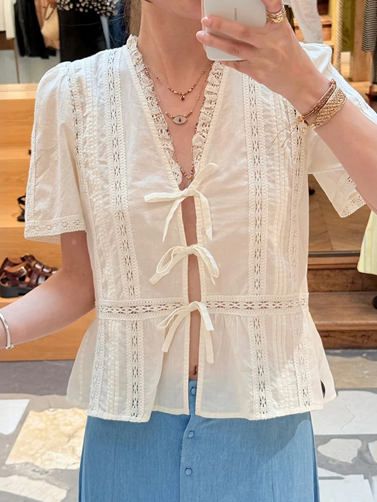 Fashionable V-neck Lace Trim Belted Patchwork Cardigan Waist Short Sleeve Women's Shirt French Style Loose Fit Cotton Bubble ...
Fashionable V-neck Lace Trim Belted Patchwork Cardigan Waist Short Sleeve Women's Shirt French Style Loose Fit Cotton Bubble ...