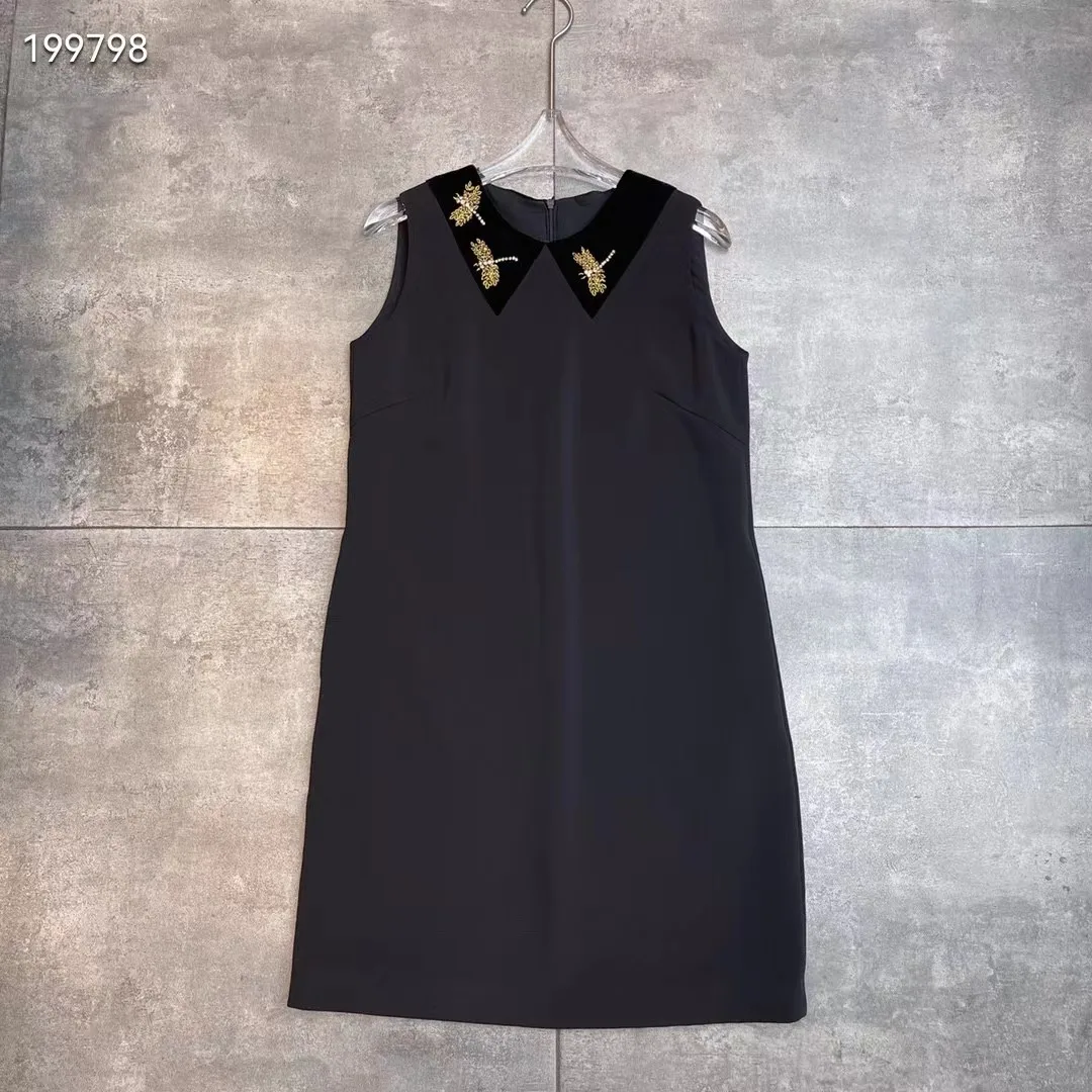 aa6150 Fashion women's dress 2024 Popular European Design party style women's Clothing
aa6150 Fashion women's dress 2024 Popular European Design party style women's Clothing