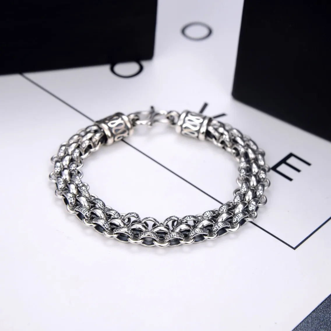 925 sterling silver cylindrical bracelet k-styletrendystylishcasualinsniche style design trendy men's bracelet
925 sterling silver cylindrical bracelet k-styletrendystylishcasualinsniche style design trendy men's bracelet