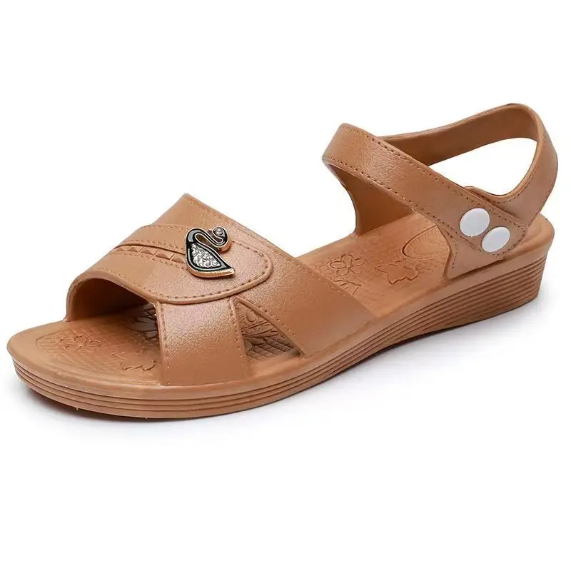 Middle Aged And Elderly Women Flat Sole Sandals Summer New Soft Sole Non Slip One Word Lightweight Outdoor Beach Sandals
Middle Aged And Elderly Women Flat Sole Sandals Summer New Soft Sole Non Slip One Word Lightweight Outdoor Beach Sandals