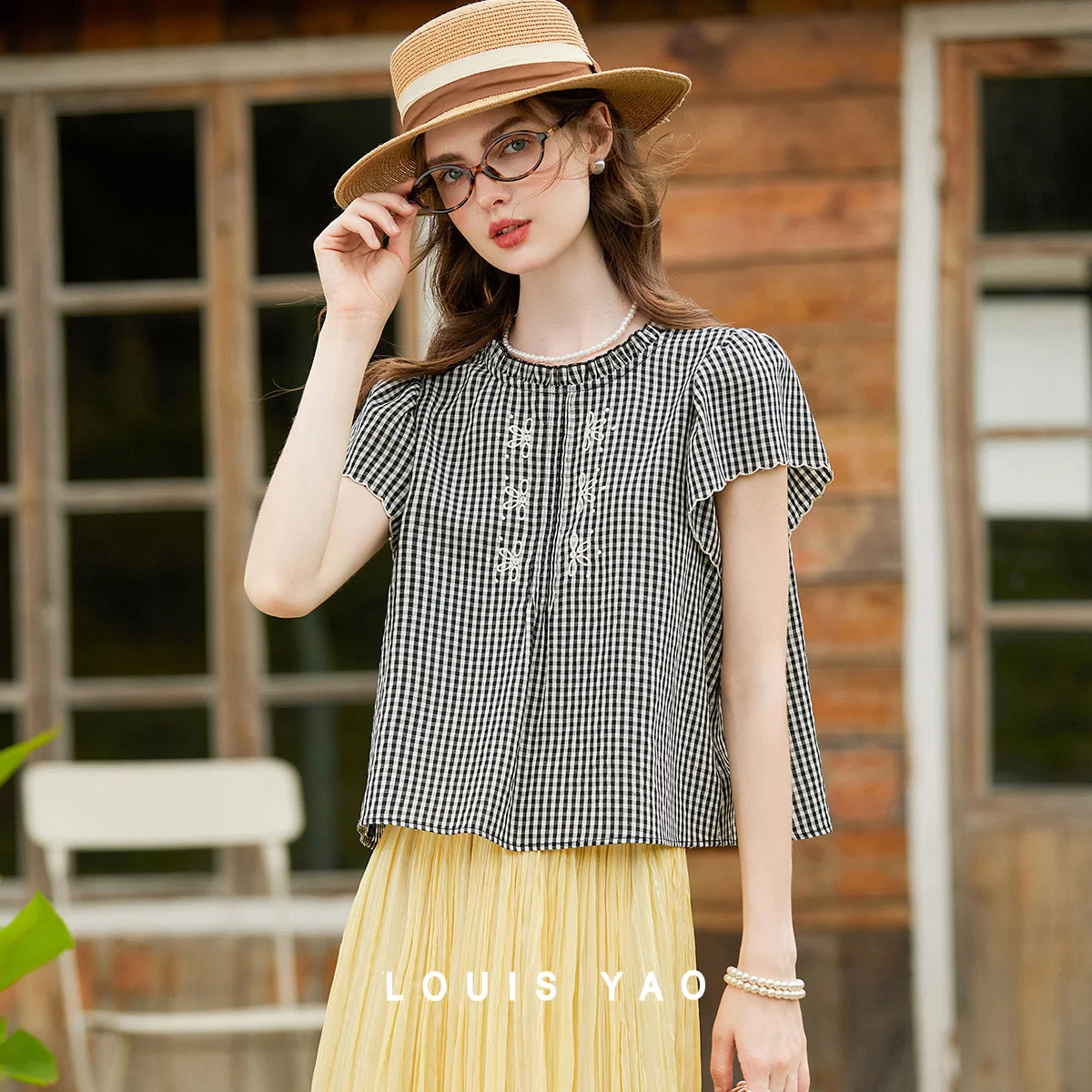 LOUIS YAO Embroidered Plaid Shirt 2025 Summer Shirt Sweet Retro Black White Plaid Embroidered Decorative Short Sleeve Shirt
LOUIS YAO Embroidered Plaid Shirt 2025 Summer Shirt Sweet Retro Black White Plaid Embroidered Decorative Short Sleeve Shirt
