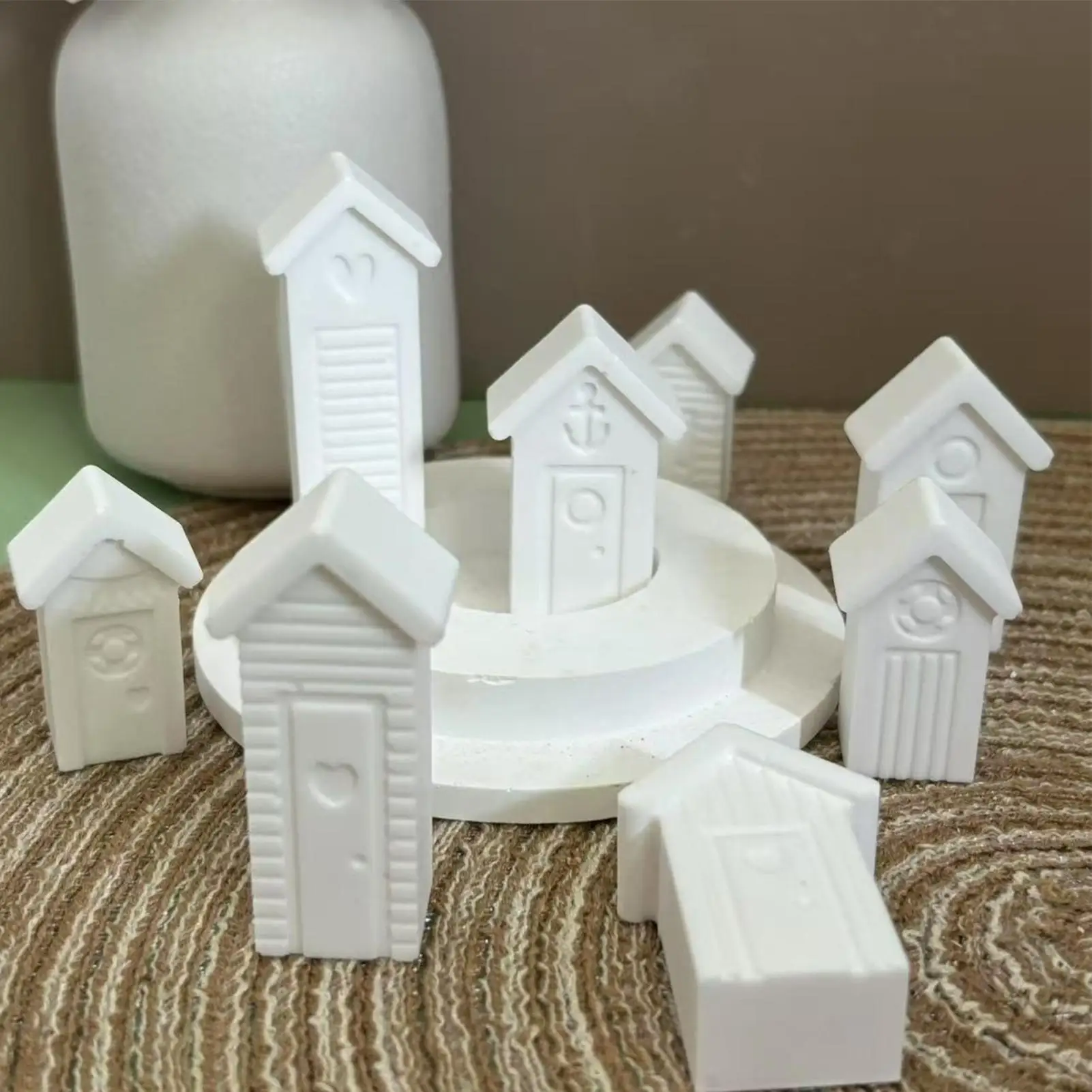 Силиконовая форма для дома, силиконовая рождественская форма, форма для литья гипса для праздника, помадки, поделки из смолы, изготовление мыльных свечей
Силиконовая форма для дома, силиконовая рождественская форма, форма для литья гипса для праздника, помадки, поделки из смолы, изготовление мыльных свечей