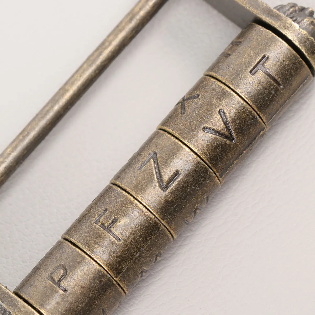 Style Password Padlock Zinc Alloy English Letters Retro Classic Design Office Decorative Security Lock 
Style Password Padlock Zinc Alloy English Letters Retro Classic Design Office Decorative Security Lock