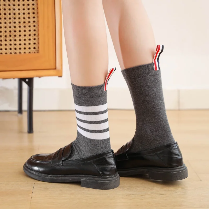 TB Four Bars Gray Tube Calf Cotton Japanese Style Loose Stockings Short Knee Socks JK Female Fashion
TB Four Bars Gray Tube Calf Cotton Japanese Style Loose Stockings Short Knee Socks JK Female Fashion