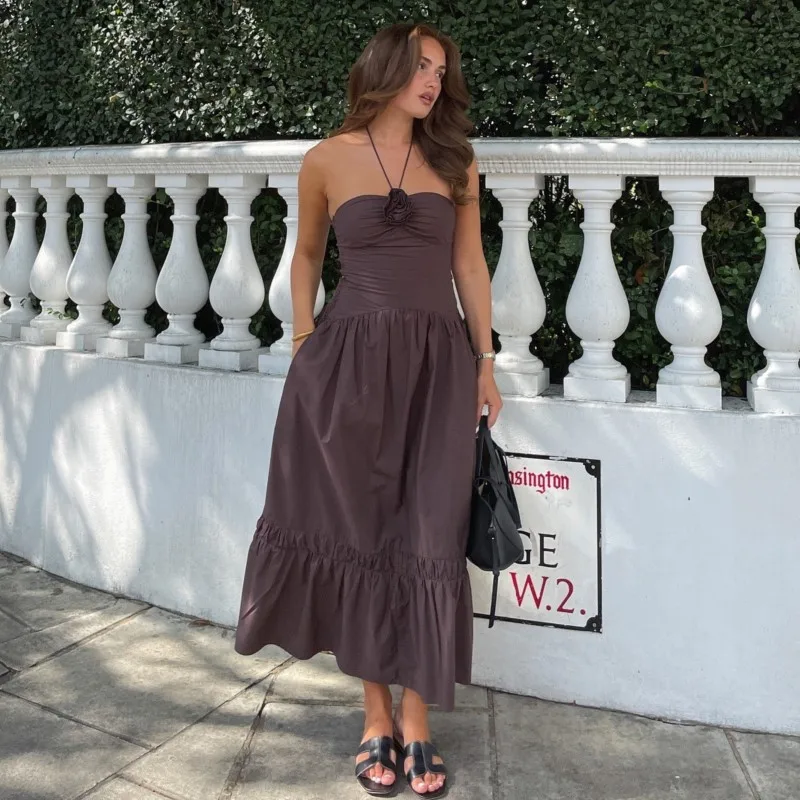 Ladies Elegant Floral Long Dress Halter Neck Backless Pleated Women's Dress 2025 Fashion Street Sleeveless Women's Robe
Ladies Elegant Floral Long Dress Halter Neck Backless Pleated Women's Dress 2025 Fashion Street Sleeveless Women's Robe