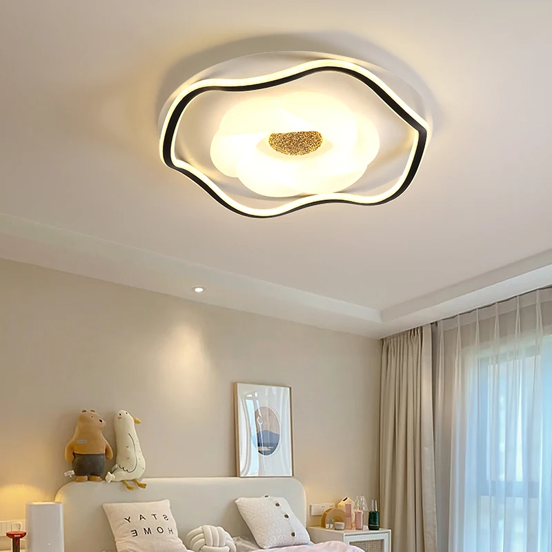 Cream wind bedroom led eye protection simple modern round American French atmosphere new Zhongshan cloud ceiling light
Cream wind bedroom led eye protection simple modern round American French atmosphere new Zhongshan cloud ceiling light