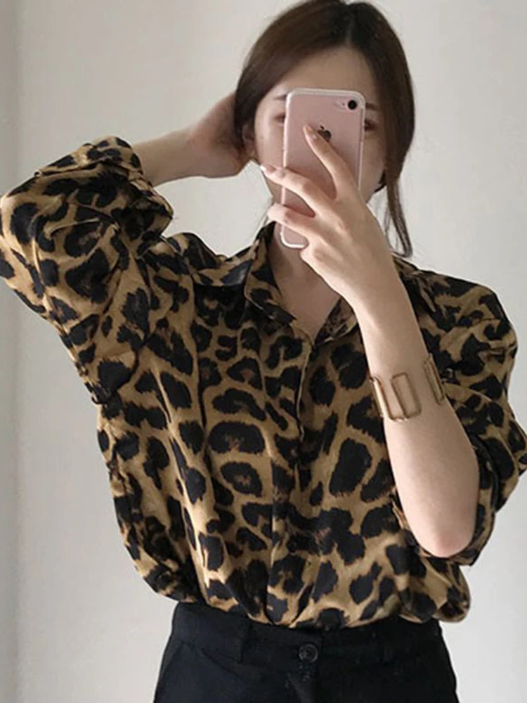 Zoki Leopard Vintage Y2K Shirts Women Long Sleeve Casual Streetwear Blouse Retro American Loose Harajuku Female Tops New Spring
Zoki Leopard Vintage Y2K Shirts Women Long Sleeve Casual Streetwear Blouse Retro American Loose Harajuku Female Tops New Spring