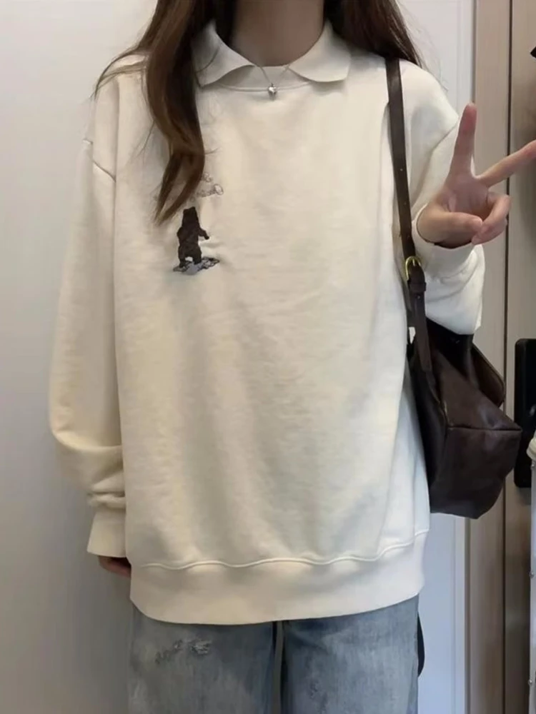 Casual Women Beige Loose Sweatshirts 2023 Fall Vintage O Neck Long Sleeves Bear Embroidery Sweaters Female Chic Pullovers
Casual Women Beige Loose Sweatshirts 2023 Fall Vintage O Neck Long Sleeves Bear Embroidery Sweaters Female Chic Pullovers