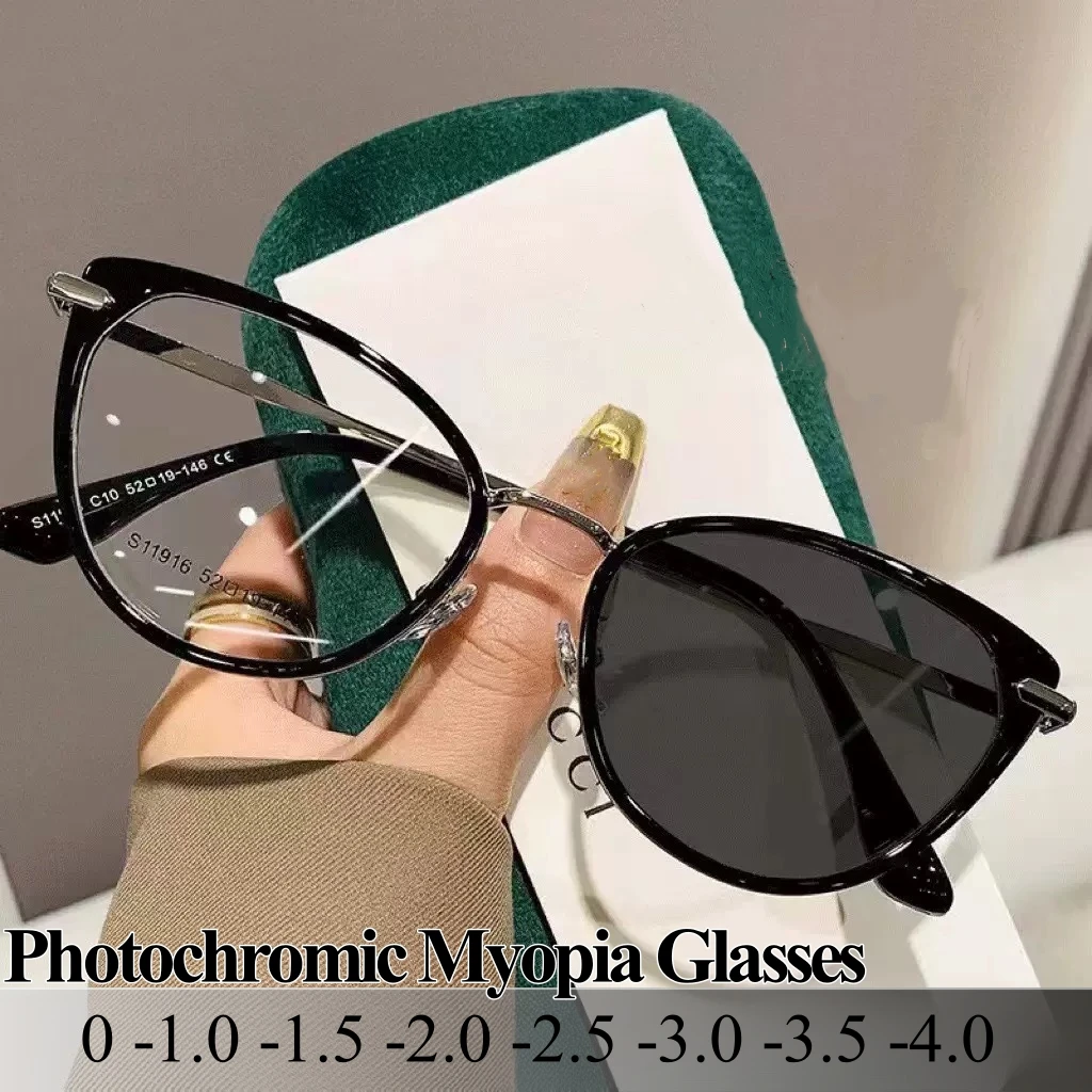 Women Photochromic Myopia Glasses Fashion Glasses Frame UV400/sun Shades Eyeglasses/anti Blue Light with Minus Diopter 0 To -4.0 
Women Photochromic Myopia Glasses Fashion Glasses Frame UV400/sun Shades Eyeglasses/anti Blue Light with Minus Diopter 0 To -4.0