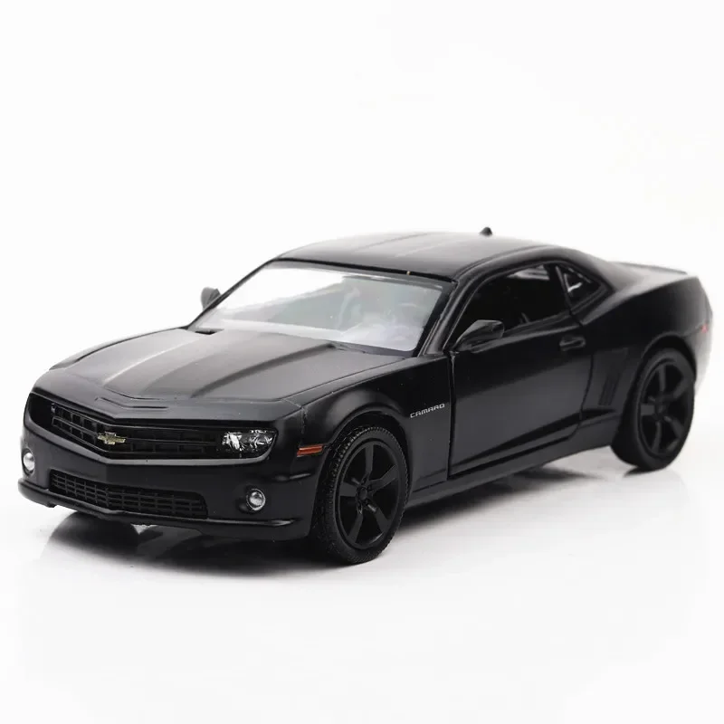 Модель автомобиля литая из сплава для Chevrolet Camaro, модель игрушечной машины, открывающаяся с 2 дверями, подарок на день рождения для детей и взрослых, коллекция, 1/36
Модель автомобиля литая из сплава для Chevrolet Camaro, модель игрушечной машины, открывающаяся с 2 дверями, подарок на день рождения для детей и взрослых, коллекция, 1/36