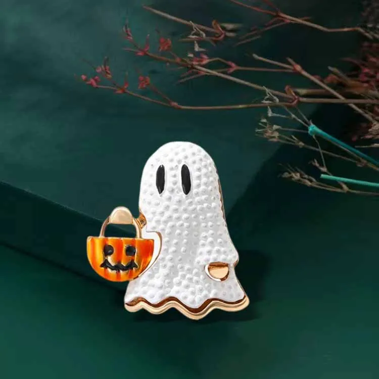 Fashionable Halloween new brooch, white ghost horror pumpkin head brooch, chest flower, fun holiday accessory 
Fashionable Halloween new brooch, white ghost horror pumpkin head brooch, chest flower, fun holiday accessory