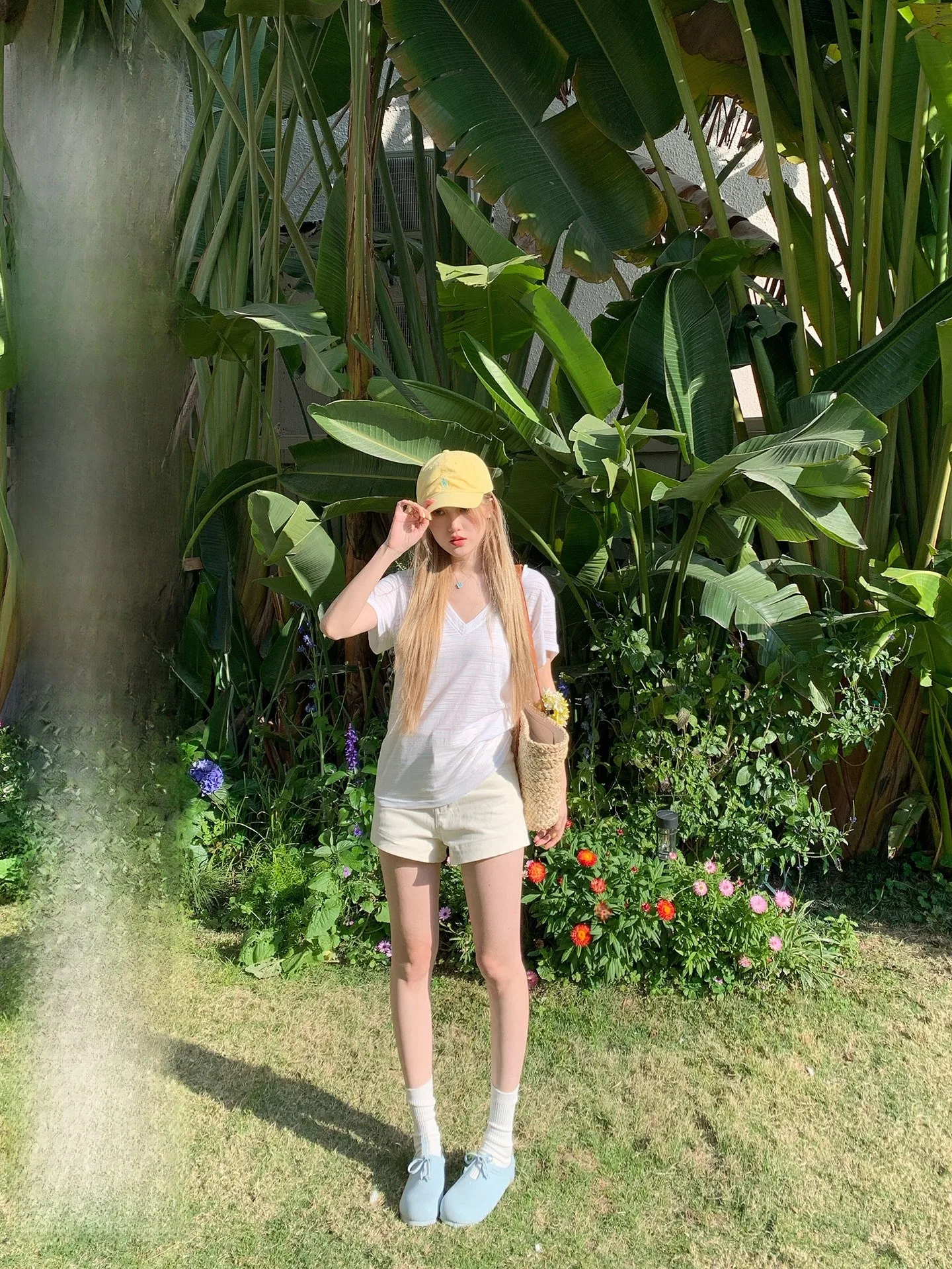 Loose Fit Short Sleeve V-Neck T-Shirt Comfortable Breathable Casual Style Summer 2026 Women's Polyester Blend T-Shirt
Loose Fit Short Sleeve V-Neck T-Shirt Comfortable Breathable Casual Style Summer 2026 Women's Polyester Blend T-Shirt