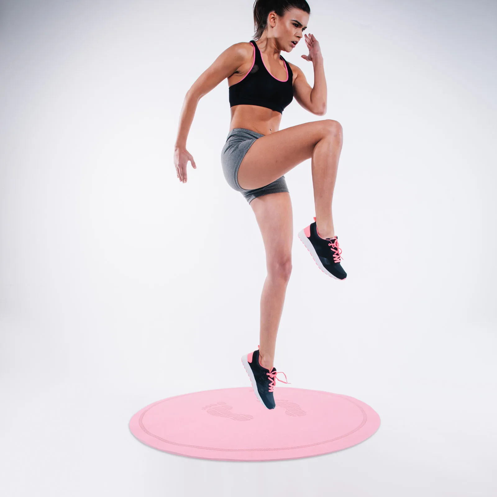 1pc Jump Rope Round TPE Non Slip Silent Home Gym Indoor Skipping Mat Exercise Yoga Pad Comfortable Shockproof Fitness Supply
1pc Jump Rope Round TPE Non Slip Silent Home Gym Indoor Skipping Mat Exercise Yoga Pad Comfortable Shockproof Fitness Supply