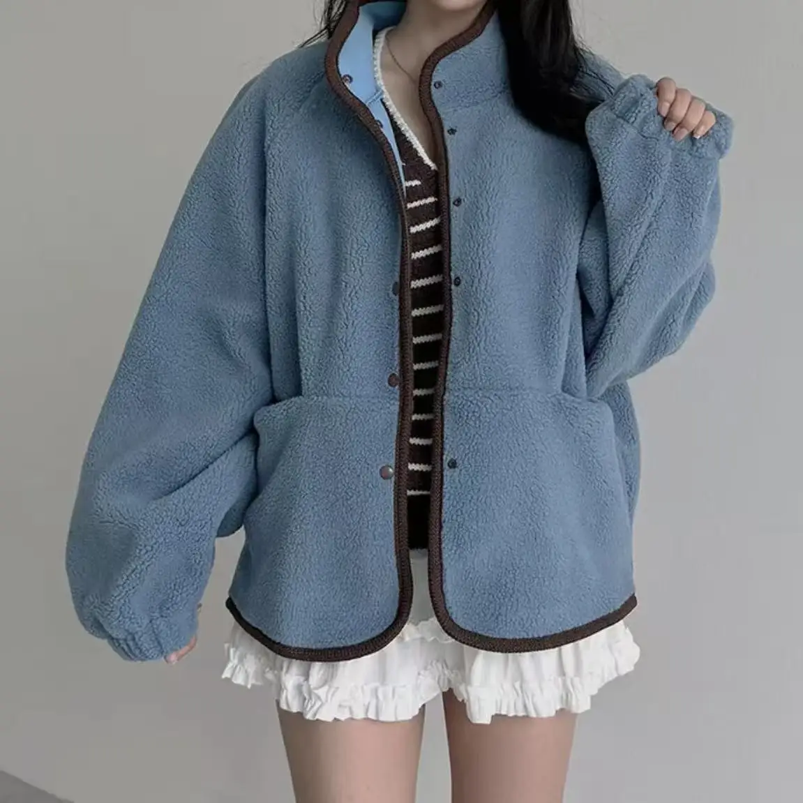 Женское пальто Thiened Long Sve Cotton Jaet из овечьего меха, корейское шикарное зимнее винтажное свободное пальто с двойным воротником-стойкой
Женское пальто Thiened Long Sve Cotton Jaet из овечьего меха, корейское шикарное зимнее винтажное свободное пальто с двойным воротником-стойкой